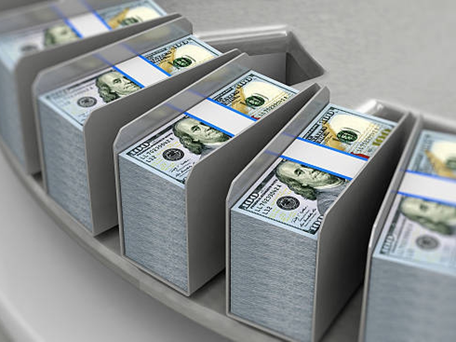 Fiat money losing out