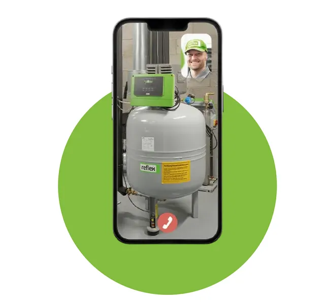 Reflex Device showing a Videocall with a Maintenance Expert