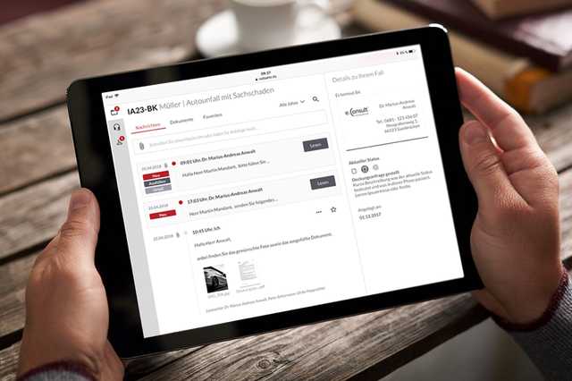 WebAkte von e.Consult AG auf einem Tablet.