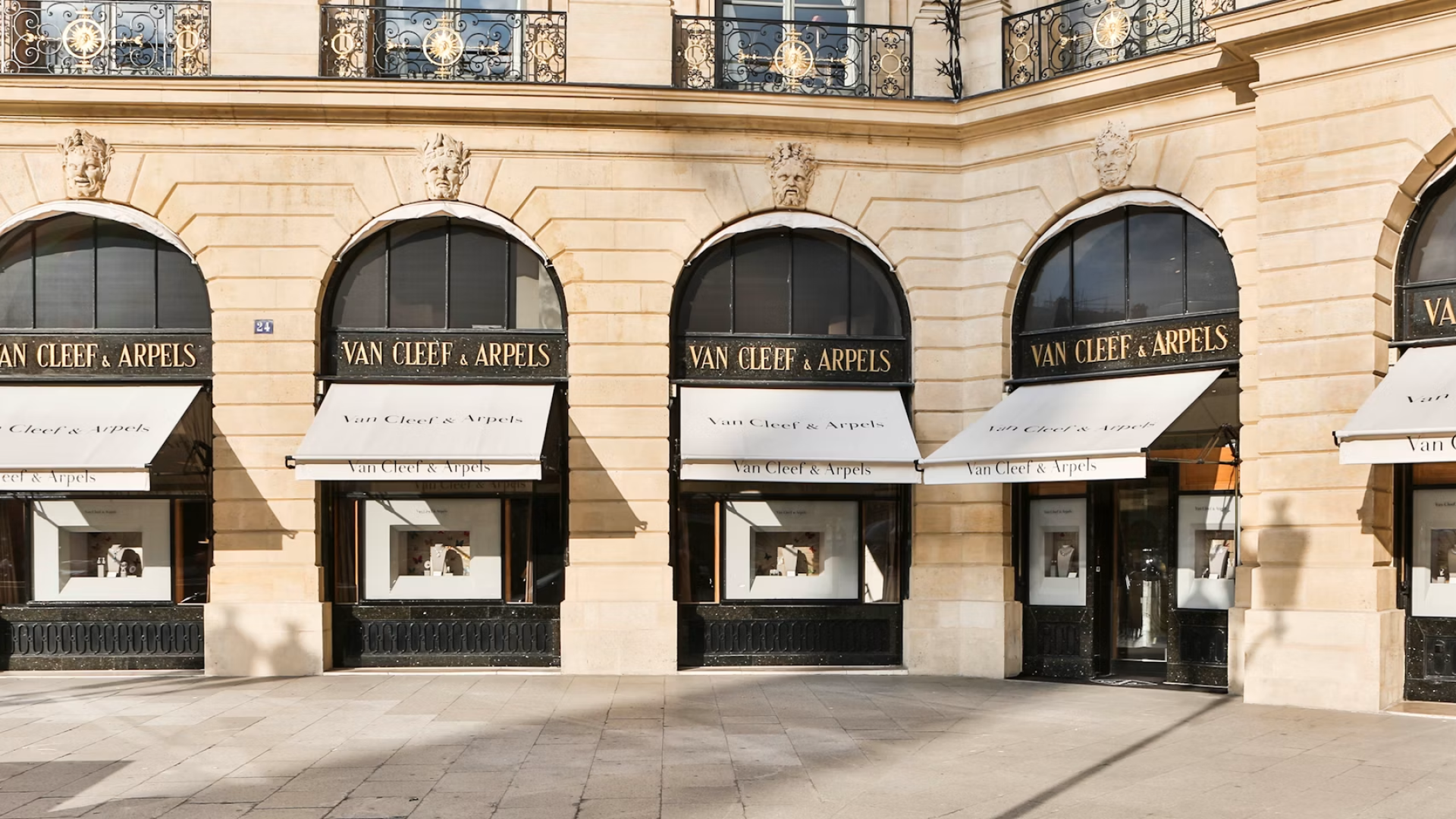 Van Cleef & Arpels store at Place Vendôme, Paris