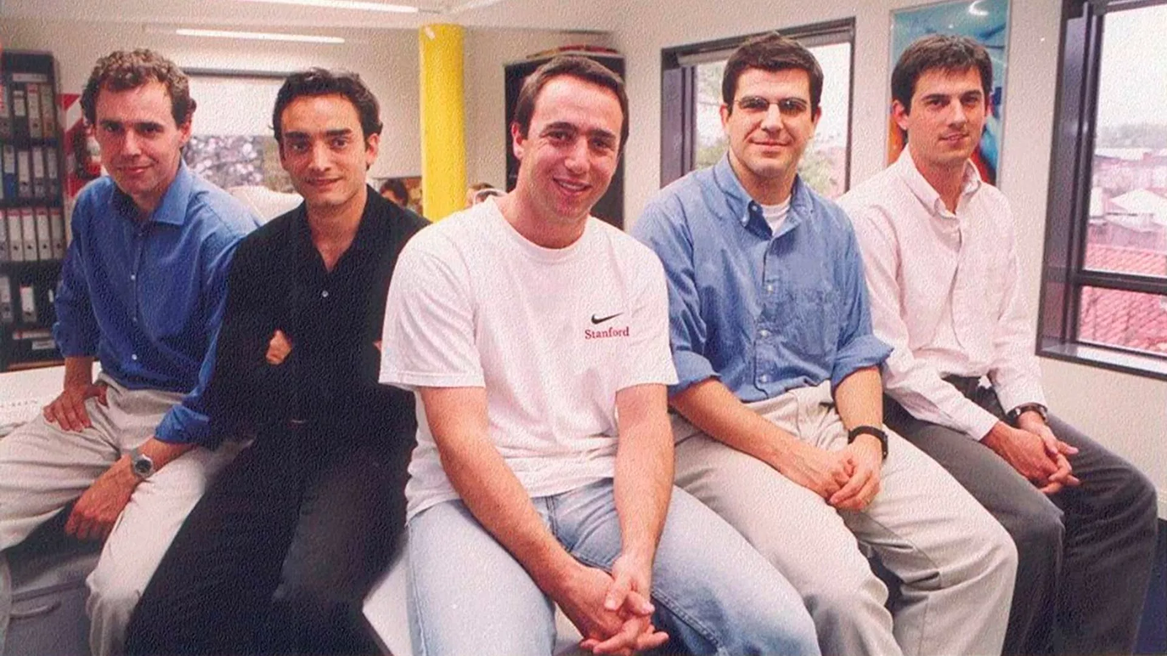 One of the first pictures of the then small Mercado Libre team.