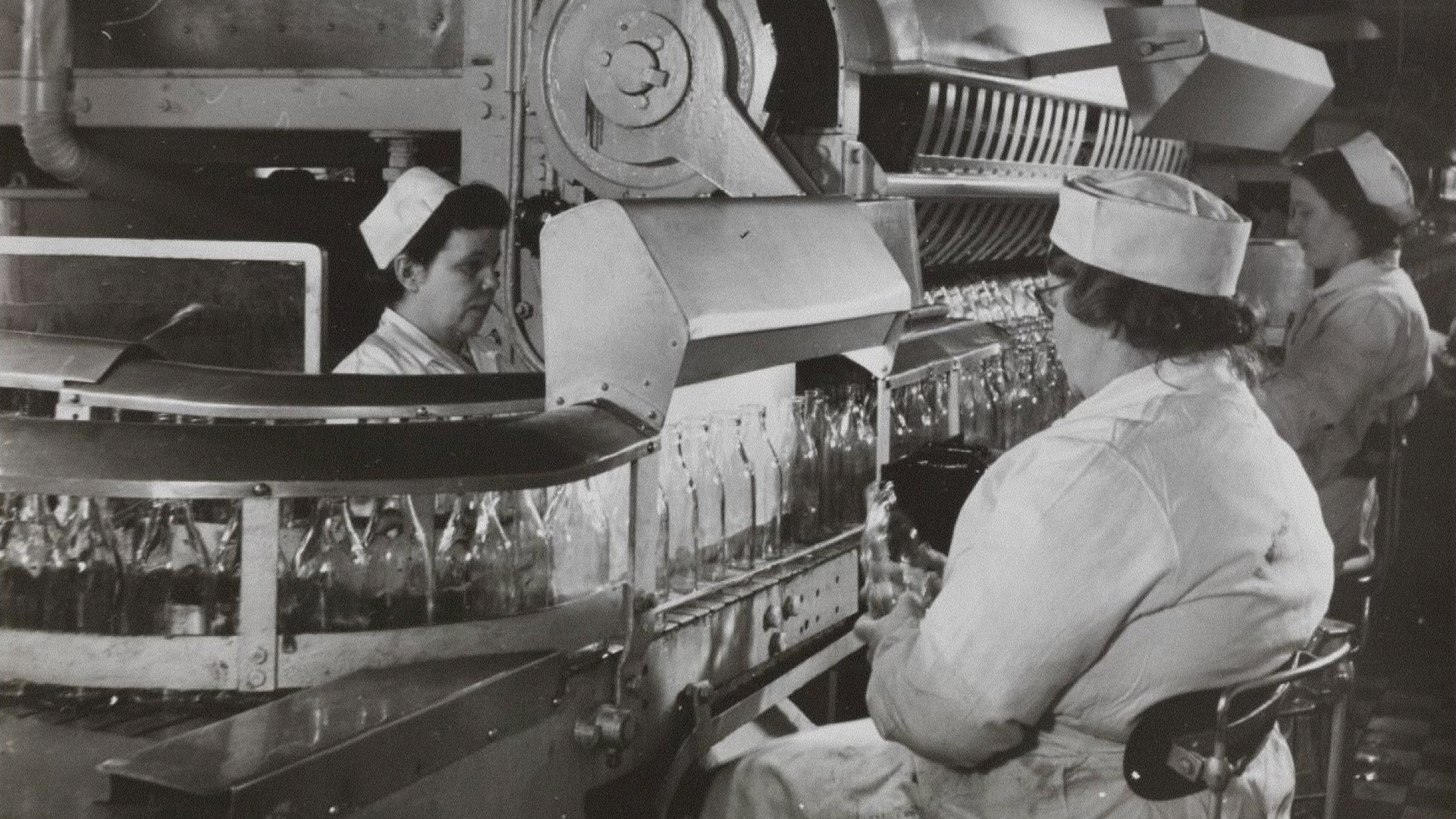 A Swedish dairy plant in the era of glass bottles