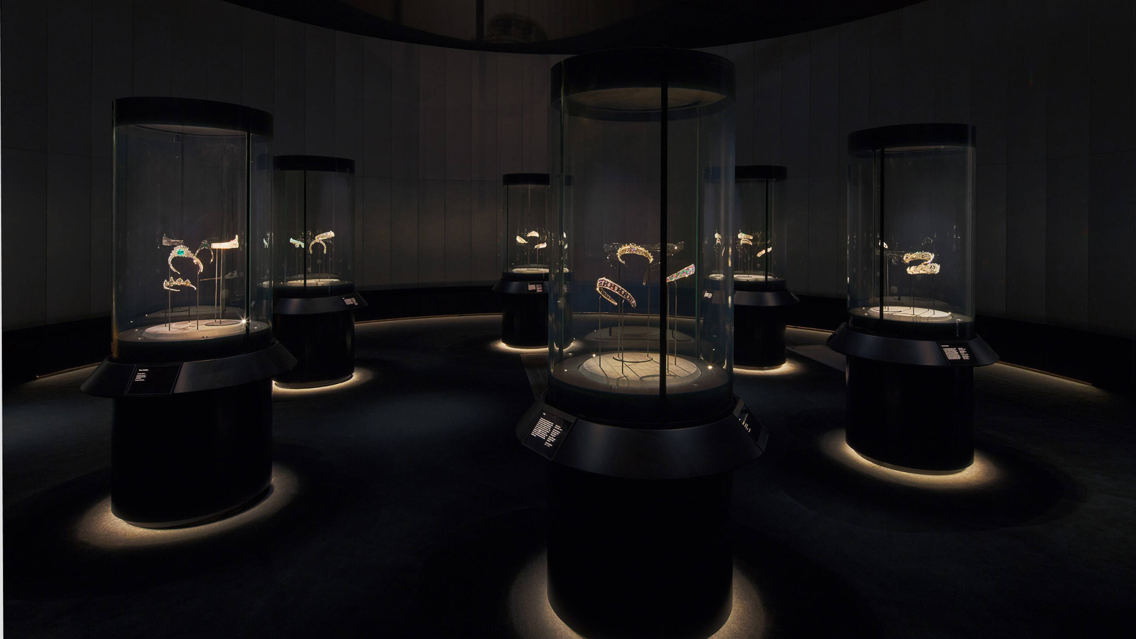 A selection of Cartier tiaras is showcased at the V&A London's 2025 Cartier exhibition. Photo: Victor Picon & Clément Vayssières, Cartier