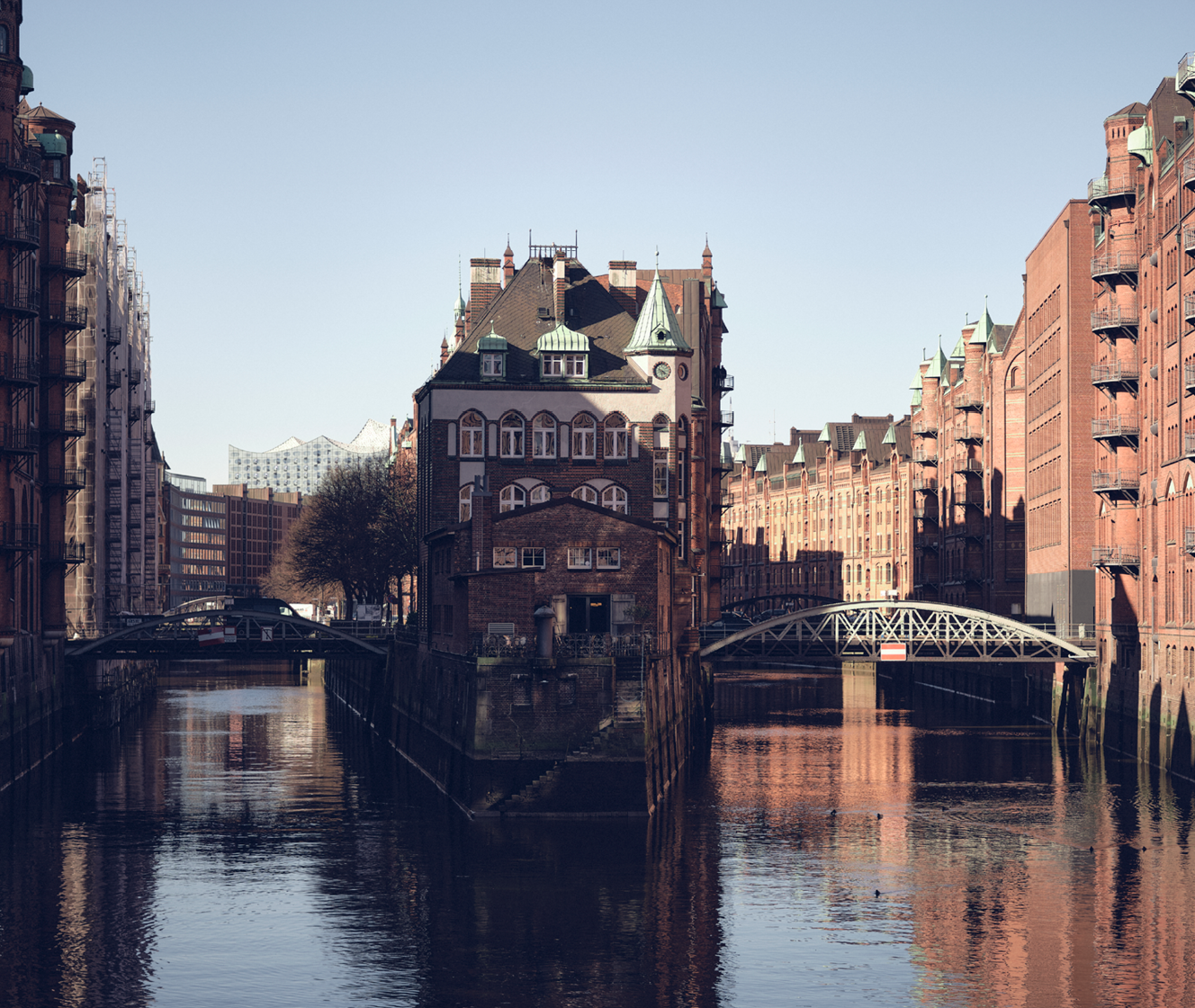 JCRAGS Behind the scenes AW25