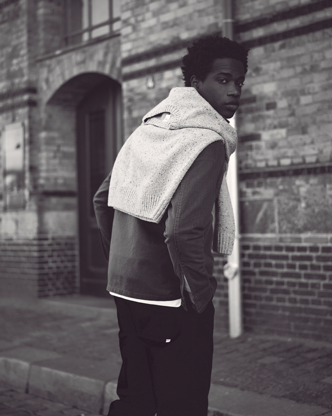 J.C. RAGS AW25 Collectie. Model met outfit