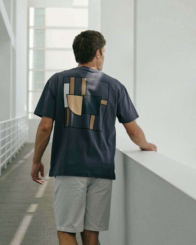 J.C. RAGS SS26 Collectie. Model met outfit