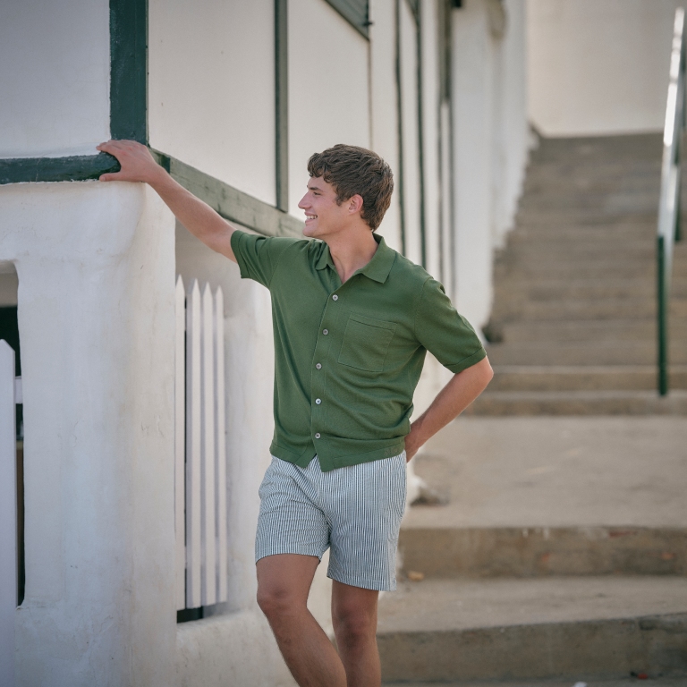 J.C. RAGS SS26 Collectie. Model met outfit