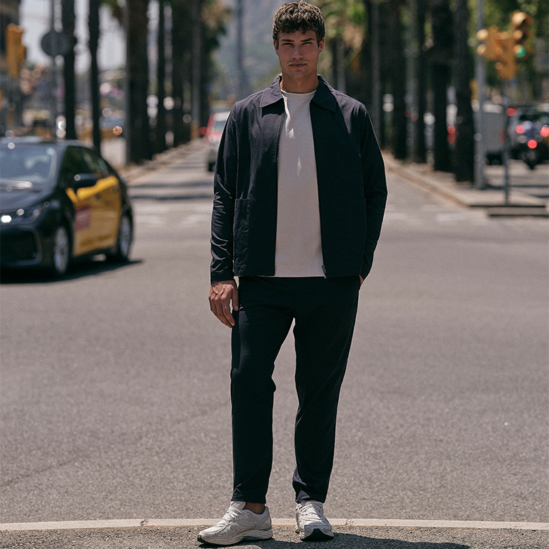 J.C. RAGS SS26 Collectie. Model met outfit