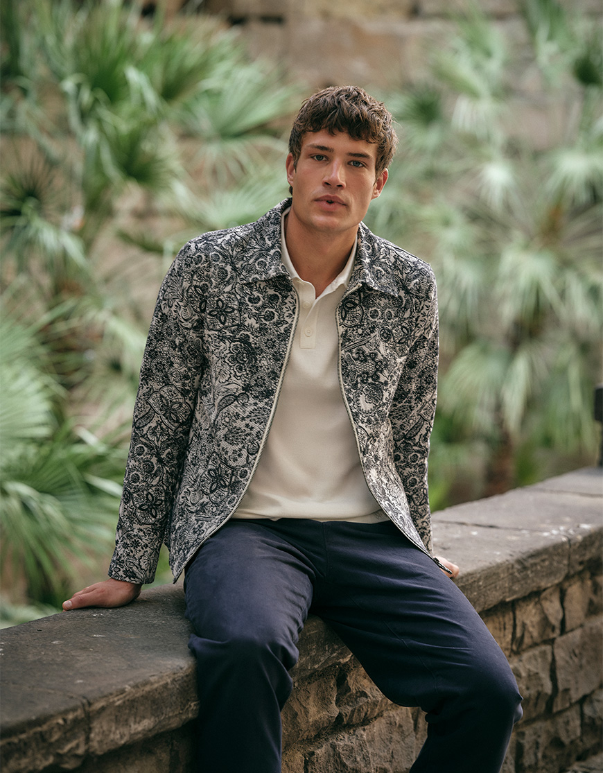 J.C. RAGS SS26 Collectie. Model met outfit