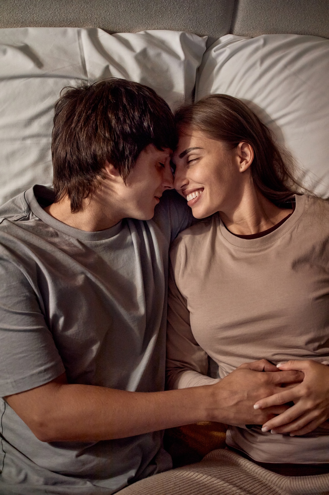 Intimate scene symbolizing closeness and responsibility in sexual health