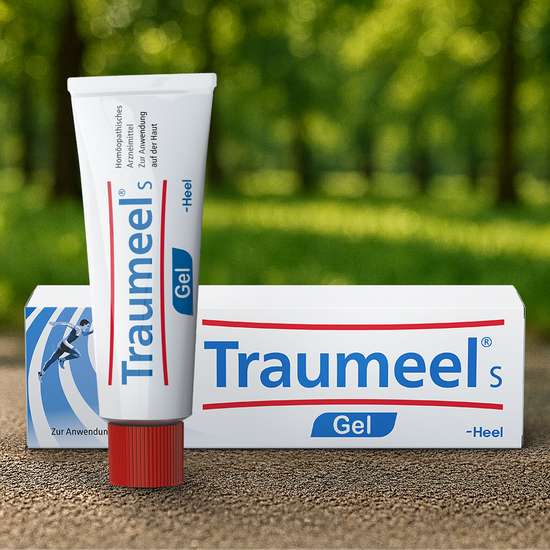 Traumeel Gel Packshot mit natürlichem Hintergrund