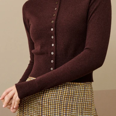 Cashmere Long Sleeve Cropped Cardigan in Malt | Brora Clearance