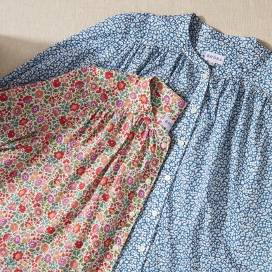 【美品】ヌキテパLiberty Print Shirring Blouse 美品】ヌキテパLiberty Print Shirring Blouse