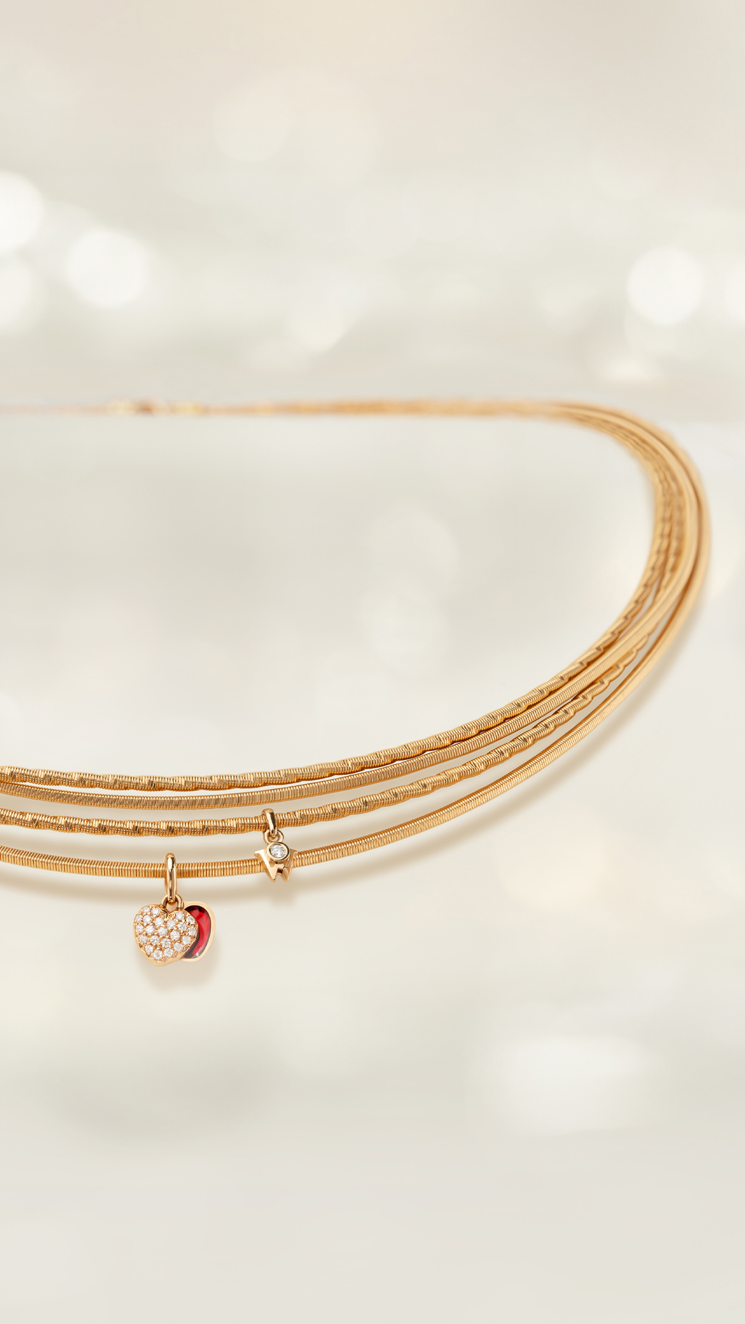 LOVE'S DUET VARIETÉ necklace.