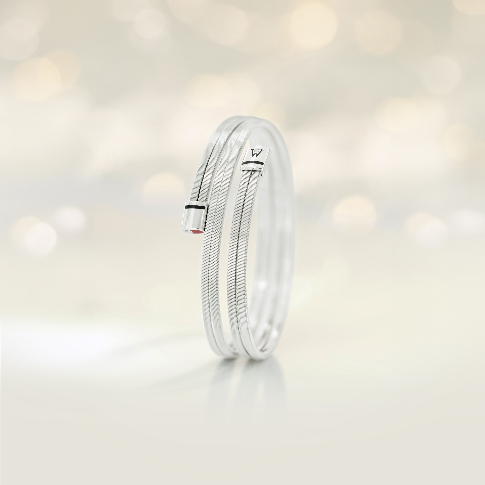 ブレスレット「EMBRACE ME. 752」