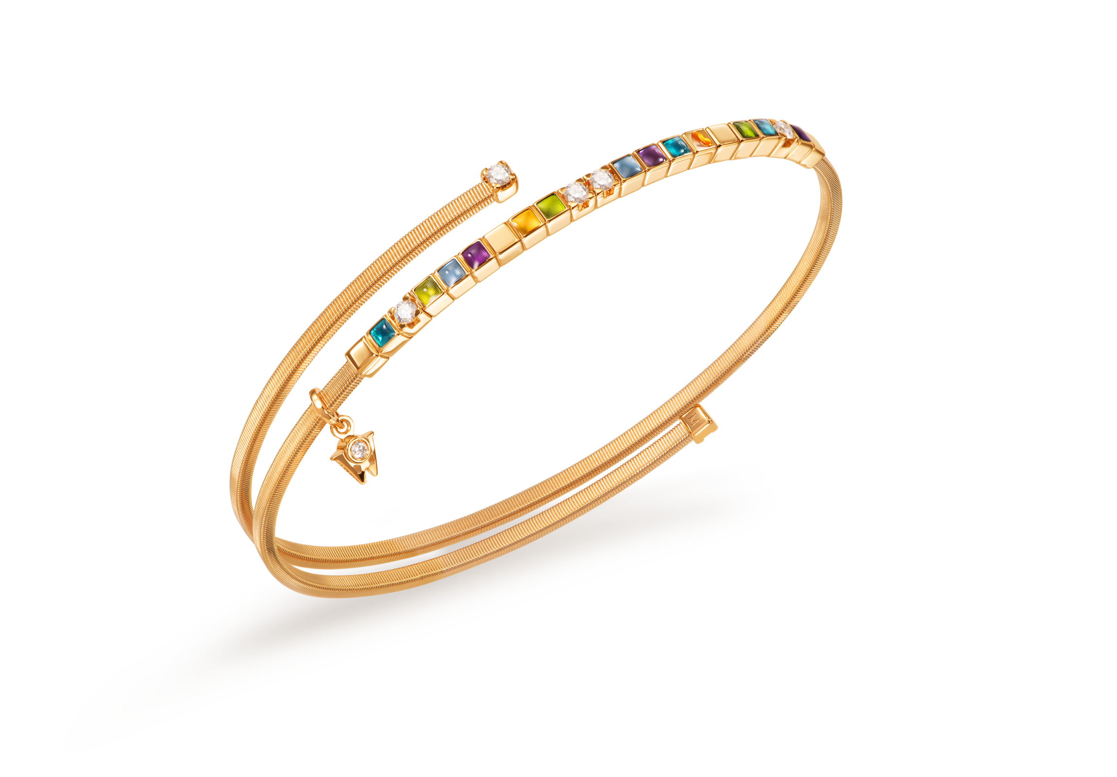 Das Armband POWER IN COLOUR aus 18 Karat Gelbgold fasziniert mit farbiger Kaltemaille, einem kleinen Herz und handgefassten Brillanten. Als Freisteller.