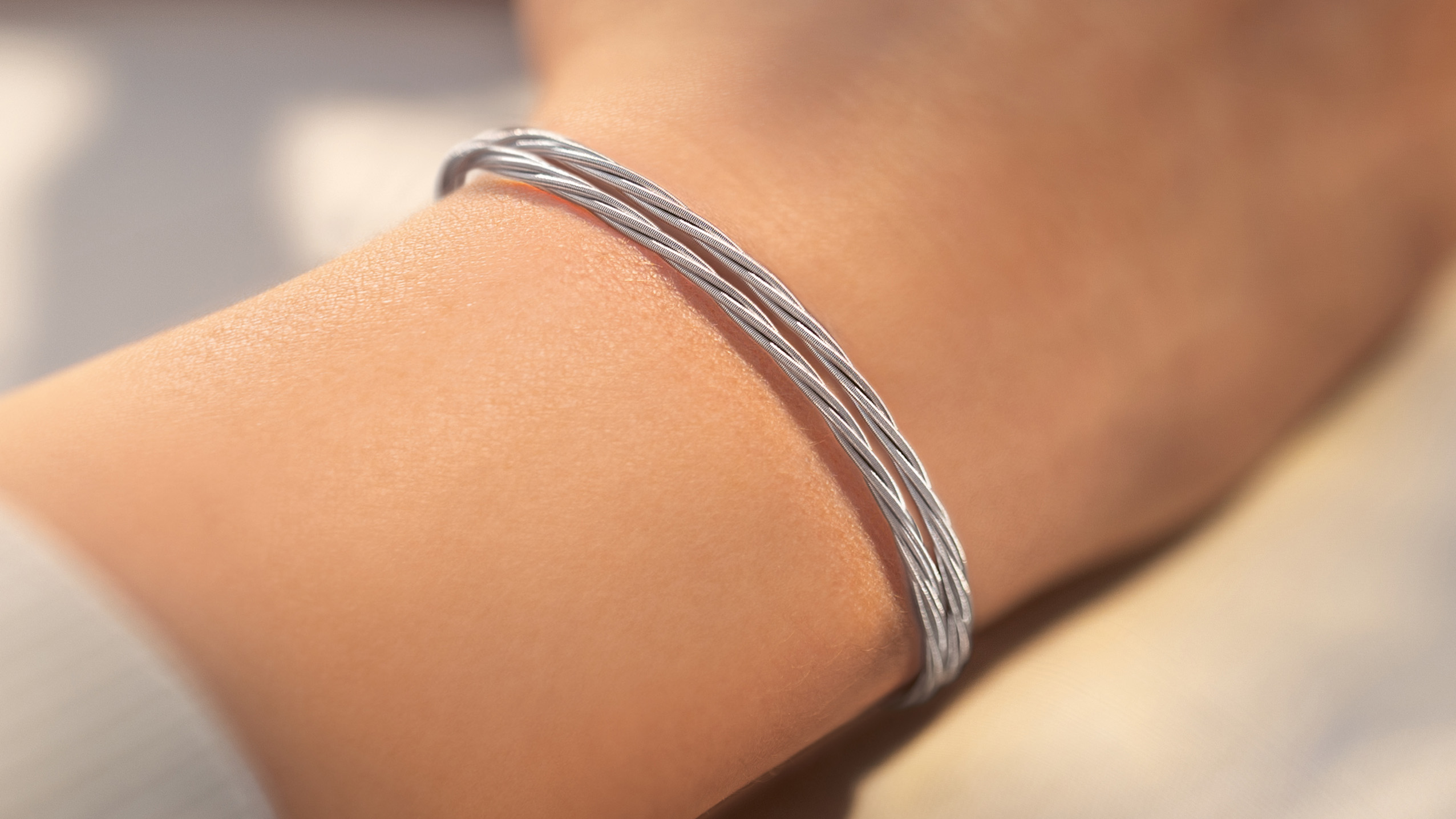 3840x2160_pr-hoch-armband-