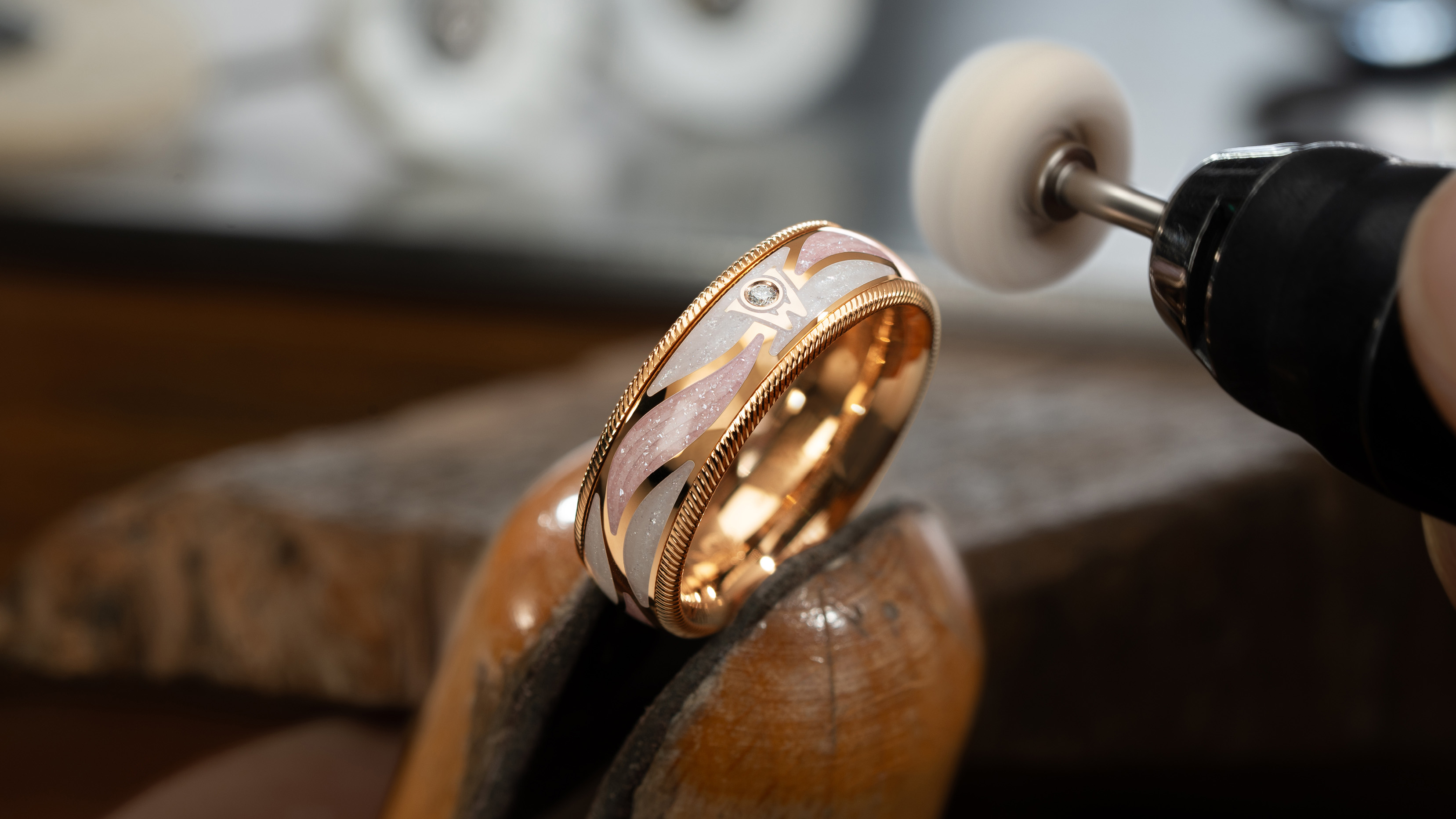 3840x2160_ring-engelschimmer-