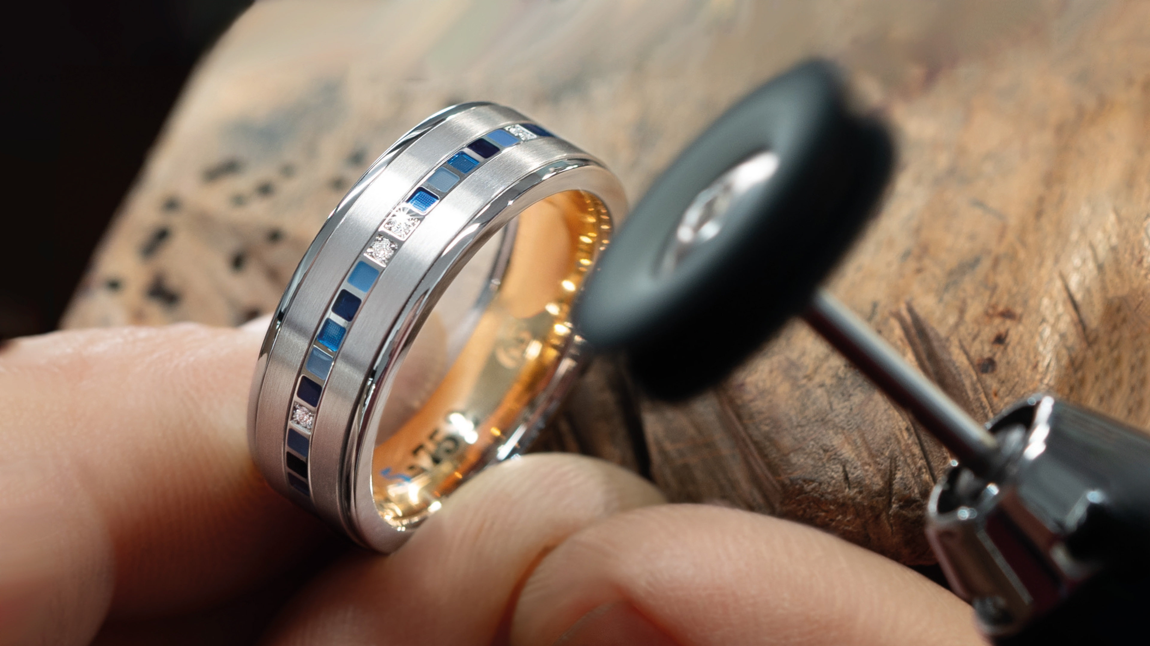 ヴェネゴール・オブ・ヘッセリンク 10番 & レンジャーズ F.デ・ブール 5番 3840x2160_ring-5-752_mood_2.jpg