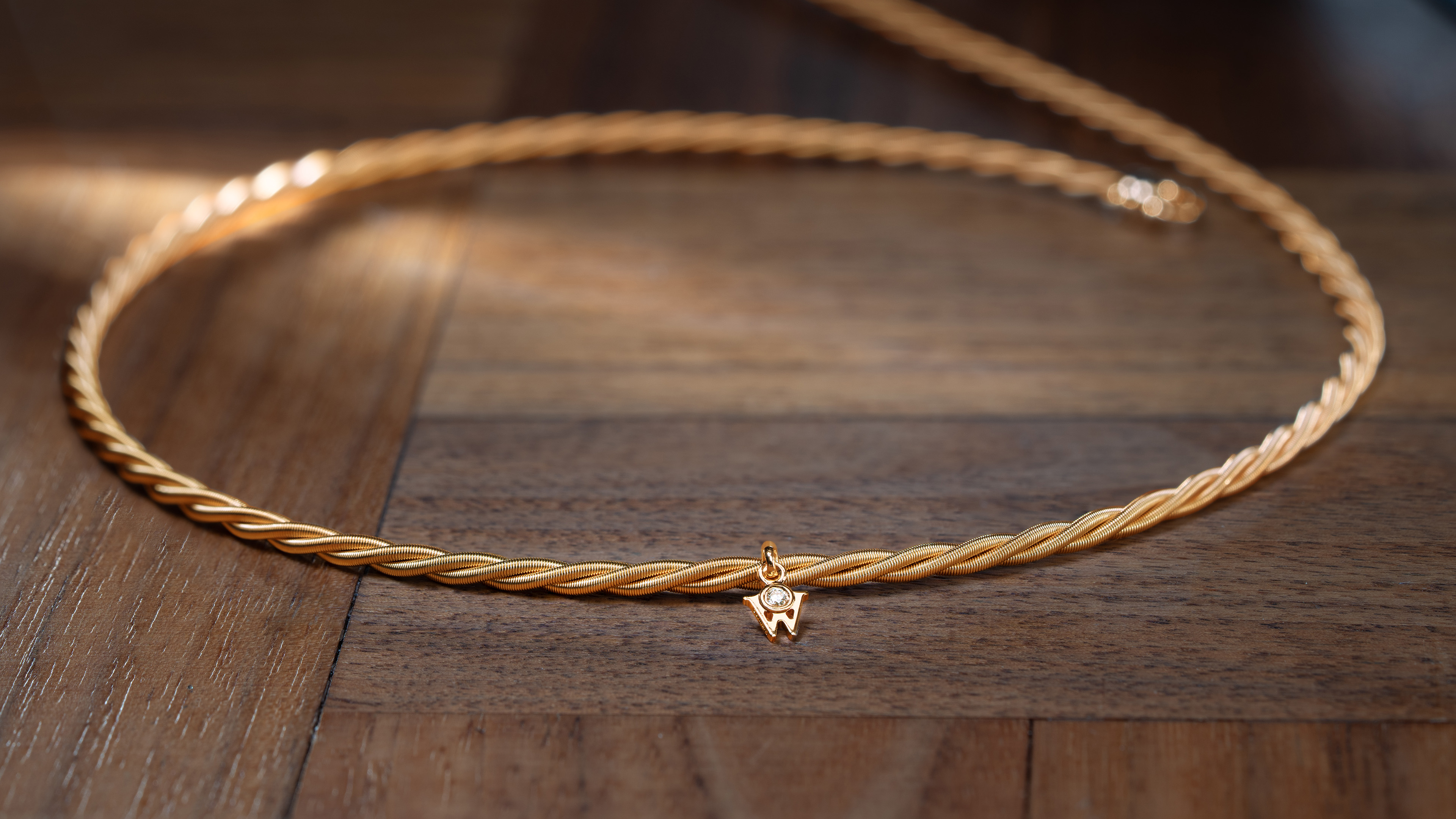 【未使用】Holliday&Brown サークルモチーフイタリア製シルク 楽天市場】holliday & brownの通販