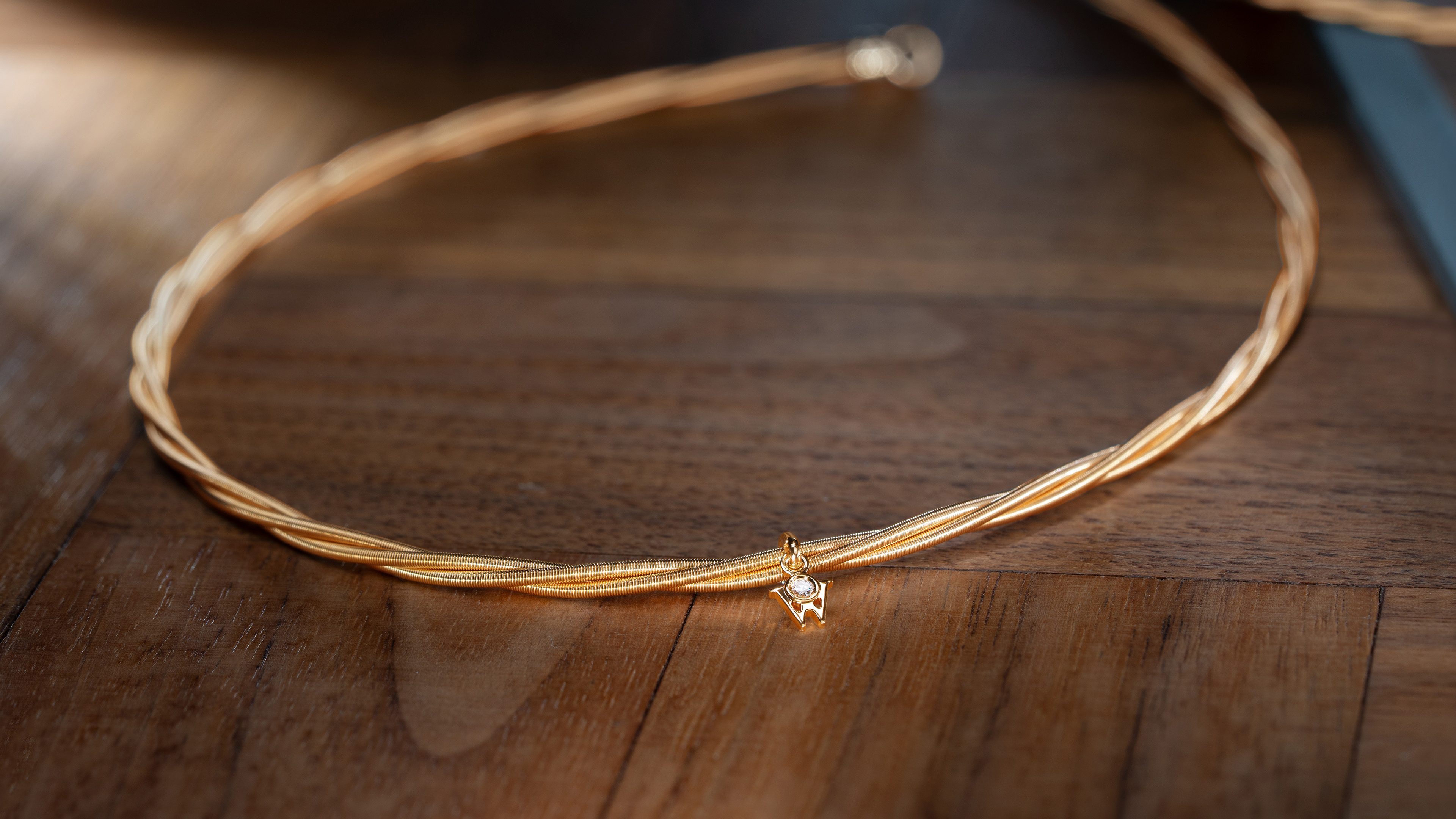 3840x2160_collier-zarte-silky-