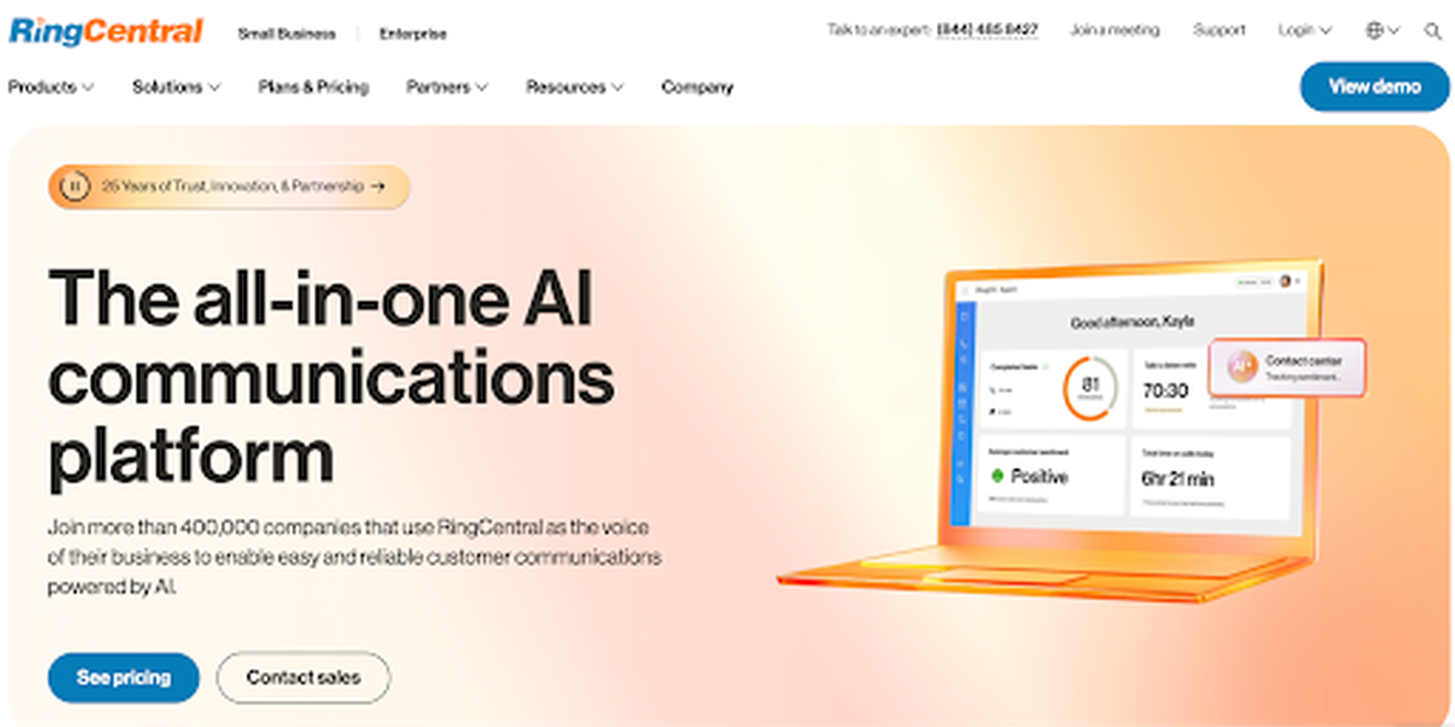 RingCentral gives you a clear overview of the status of all your rooms and devices.