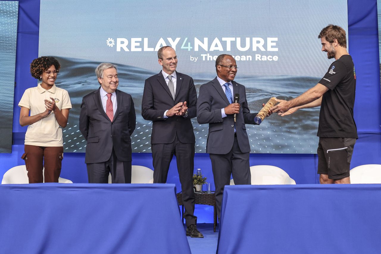 Meanwhile, at the Ocean Summit, Boris Herrmann handed over The Ocean Race’s Relay4Nature Baton in Leg 1 to Ulisses Correia e Silva, Prime Minister of Cabo Verde, Richard Brisius, Chairman of The Ocean Race, and Antonio Guterres. The Baton, which we sailed from Alicante to Mindelo, symbolically links environmental conferences around the world as it passes through the hands of leaders, innovators and ocean advocates, giving the ocean a voice on the critical issues the planet is facing.
