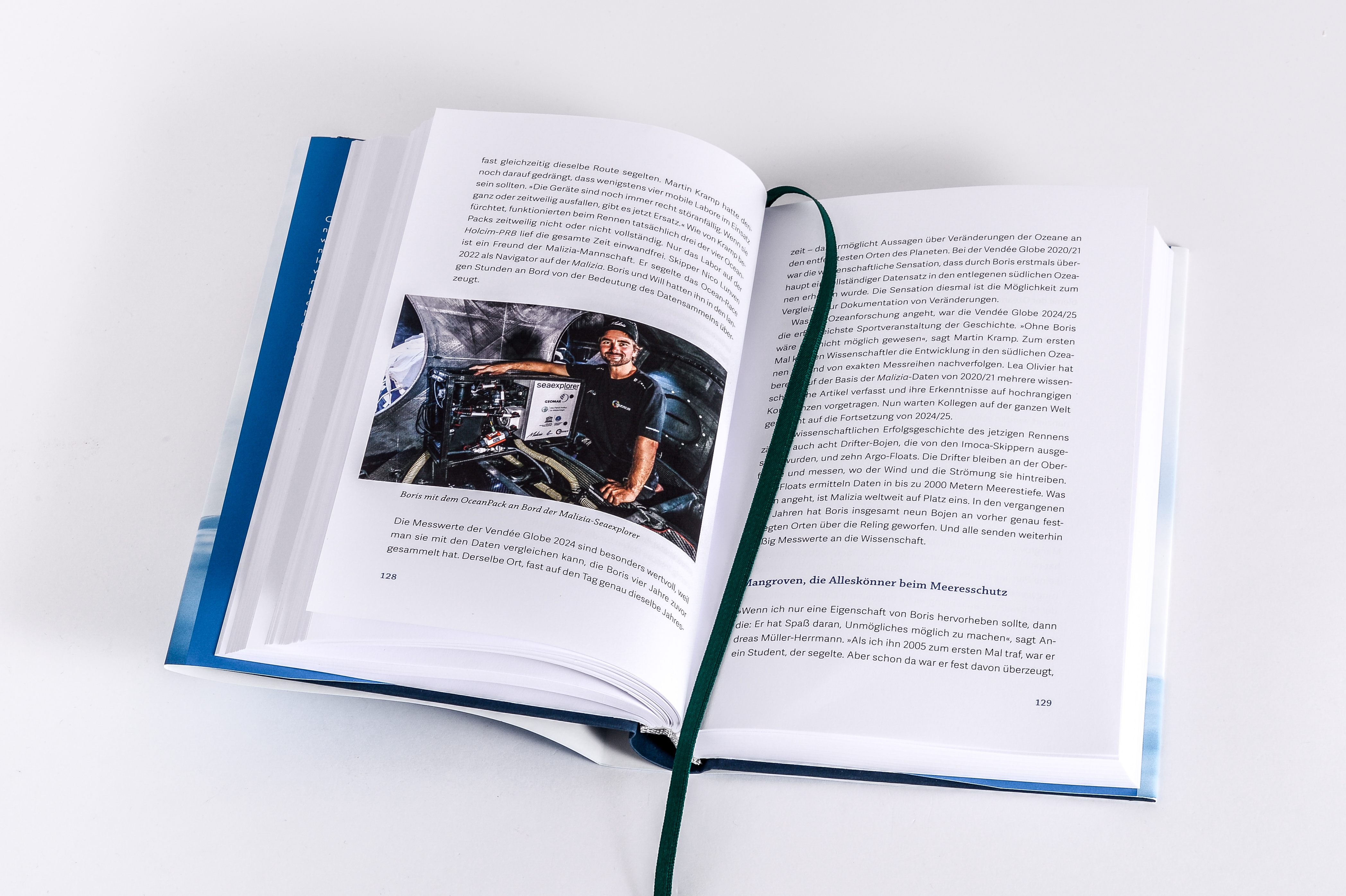 Die Welt unter meinem Boot - Co-written by Boris Herrmann and Walter Wüllenweber, and released on 22 October 2025 by C.Bertelsmann