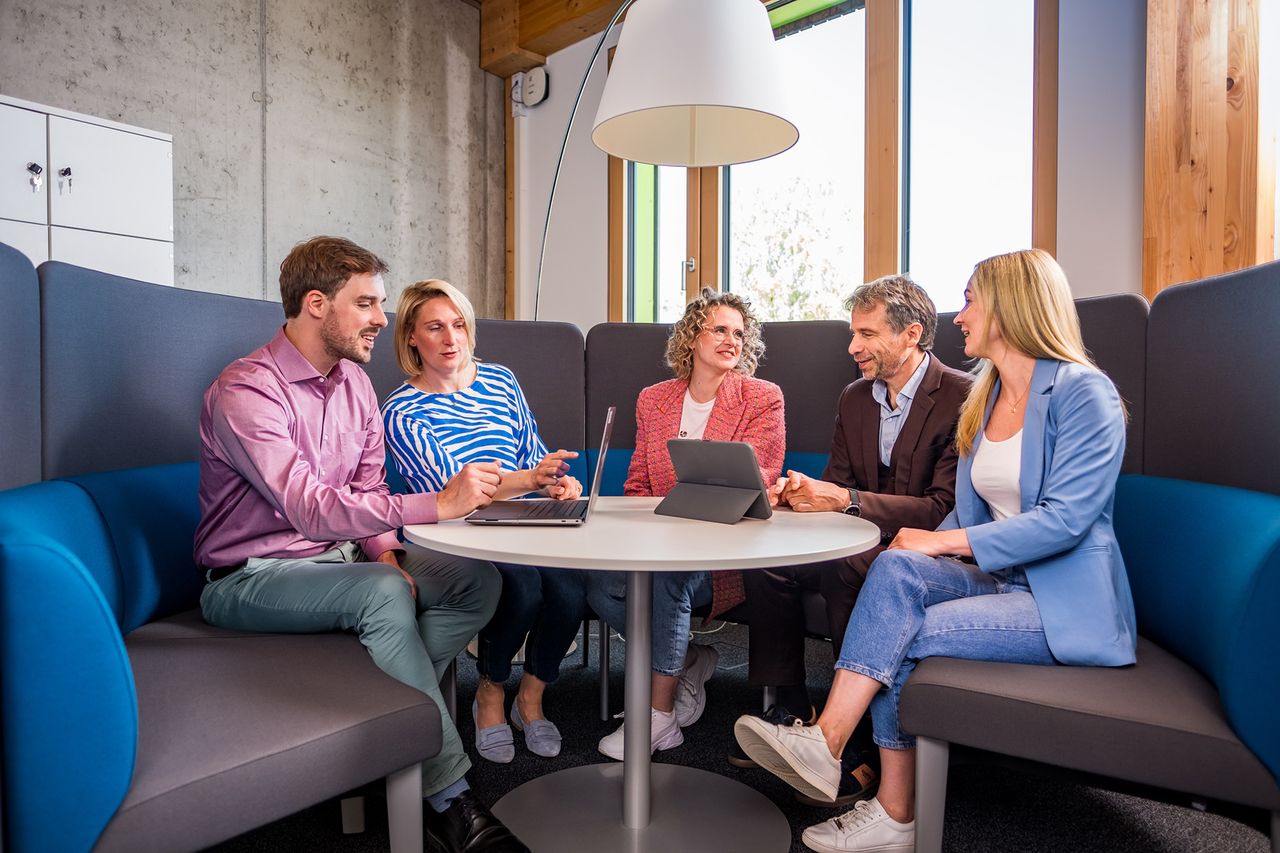 Team bespricht Projektstand