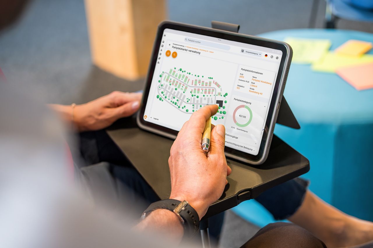 Tablet mit der Anwendung No-Parking
