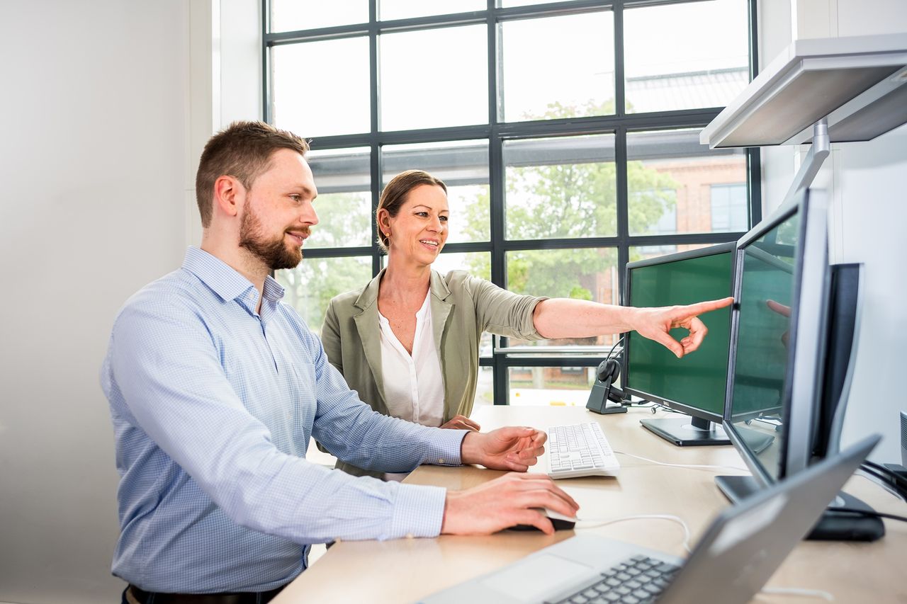 Team bespricht Projektstand