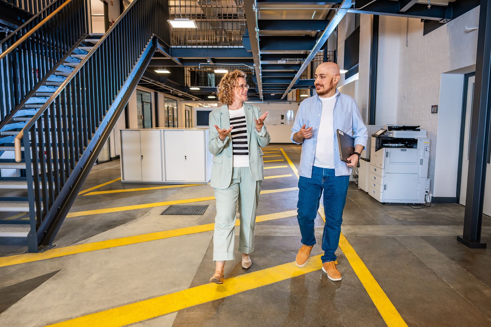 Team bespricht den Projektstand