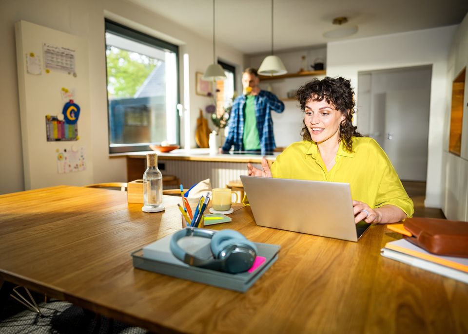 Stabile Glasfaserinternetverbindung im Home Office