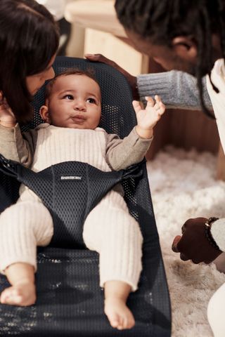 Bouncer Bliss a cozy seat for newborns BabyBjorn