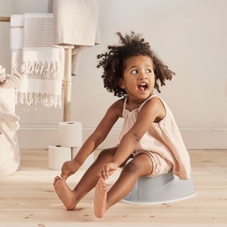 How to start potty training? 