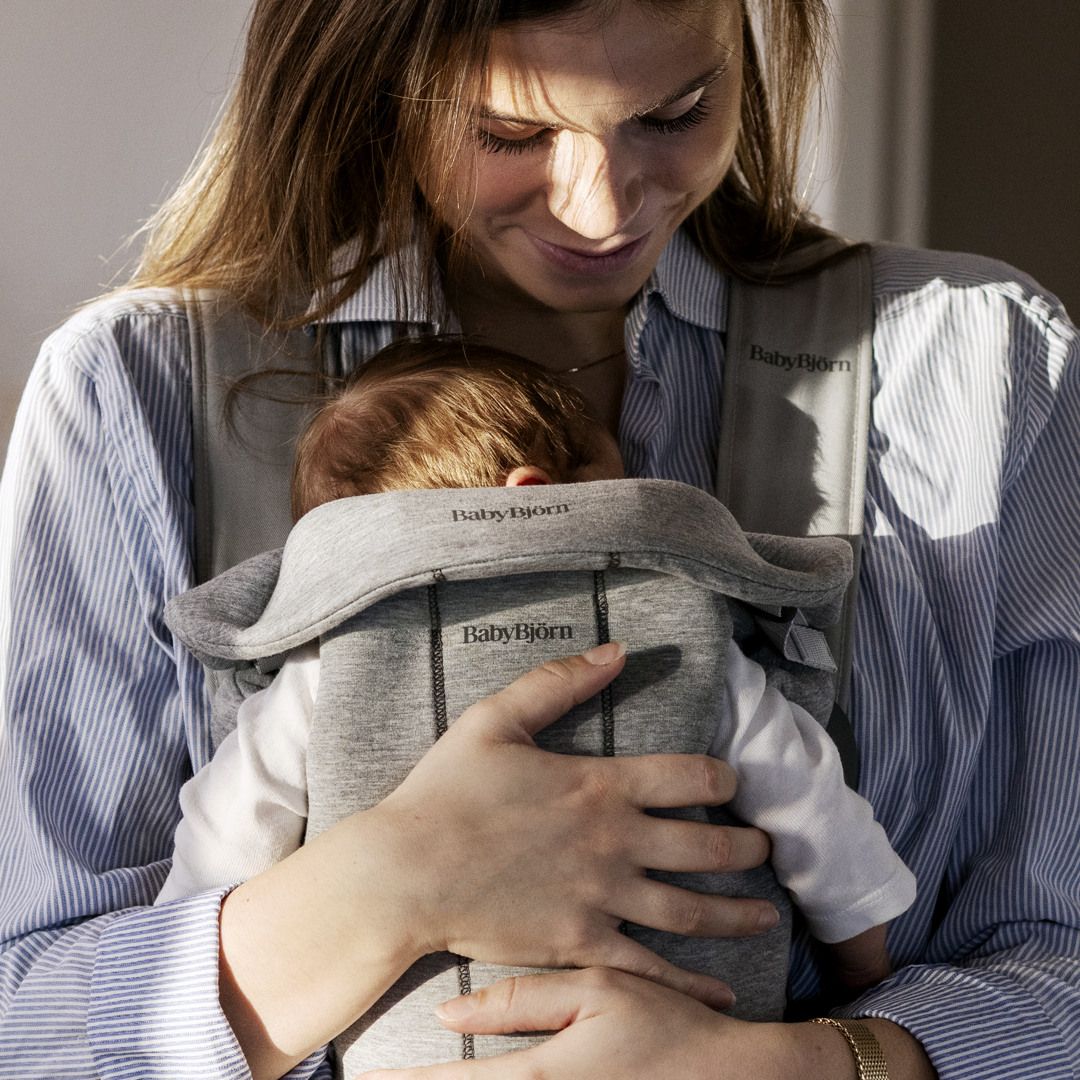 Baby Carrier Mini in light grey 3D jersey  - BabyBjörn