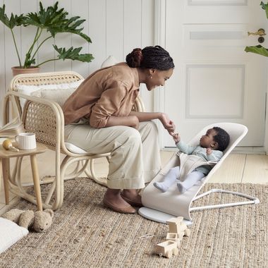 Bouncer Bliss in Light beige 3D Jersey - BabyBjörn