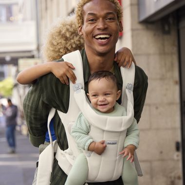 Baby Carrier Hold in cream airy mesh - BabyBjörn
