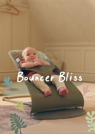 Bouncer Bliss Dark Green Woven Petal Quilt BabyBjörn