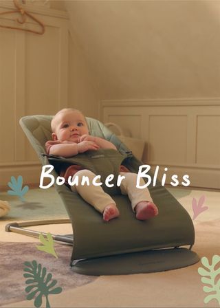 Bouncer Bliss in Dark green woven petal quilted cotton - BabyBjörn