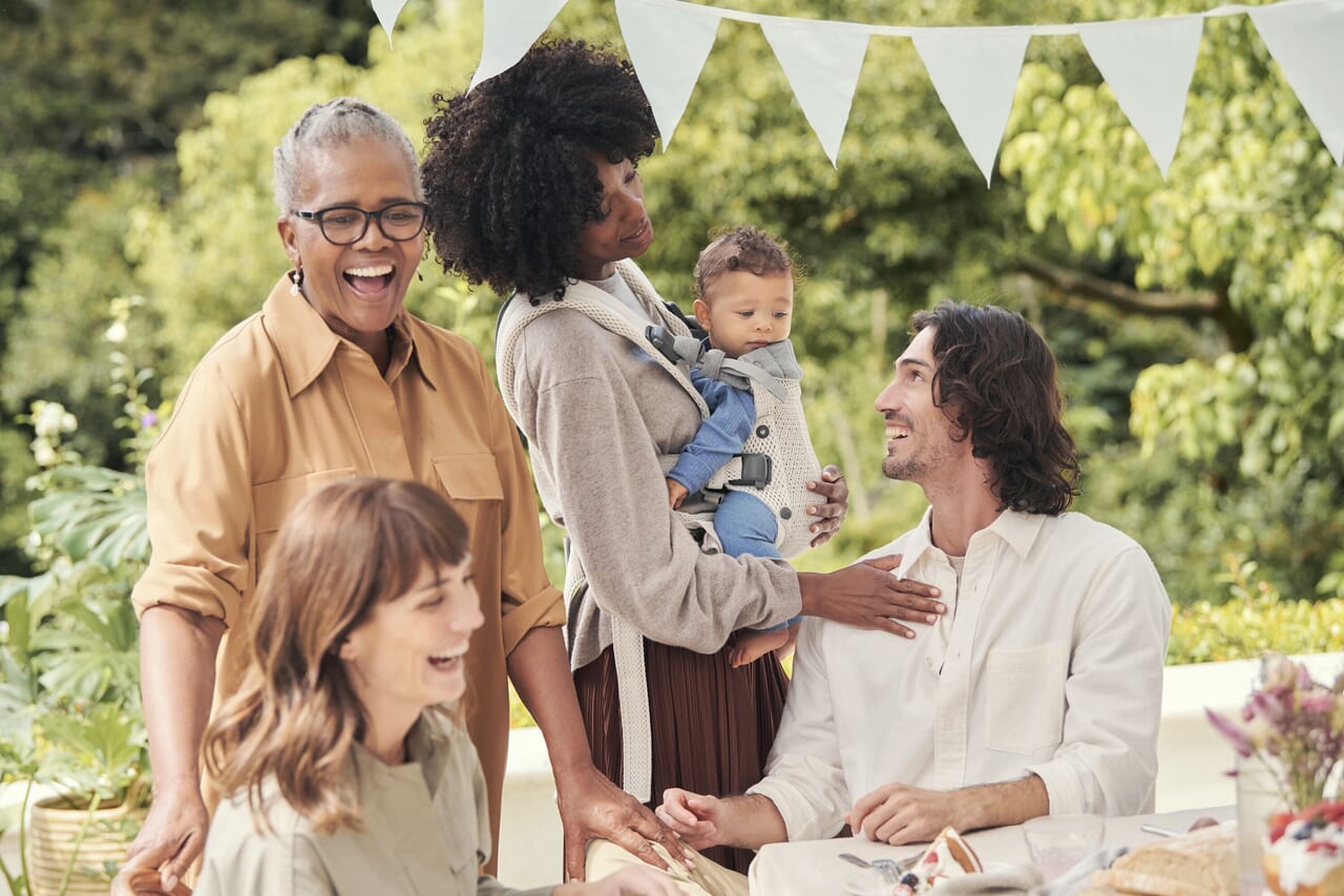 Baby Carrier Harmony in cream coloured 3D Mesh - BabyBjörn