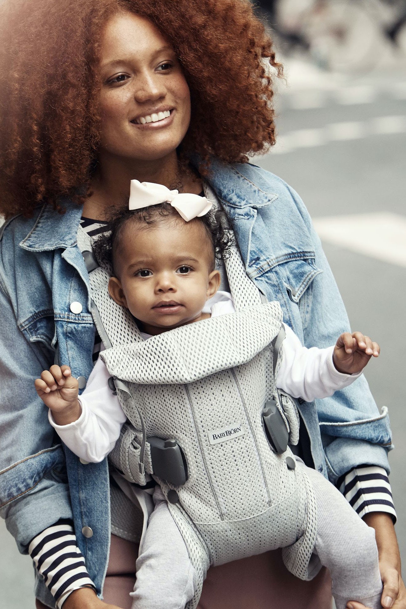 Baby Carrier One Air in flexible, airy mesh | BabyBjörn