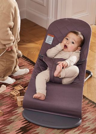 BabyBjörn Bouncer Bliss Dark Purple Cotton Classic Quilt