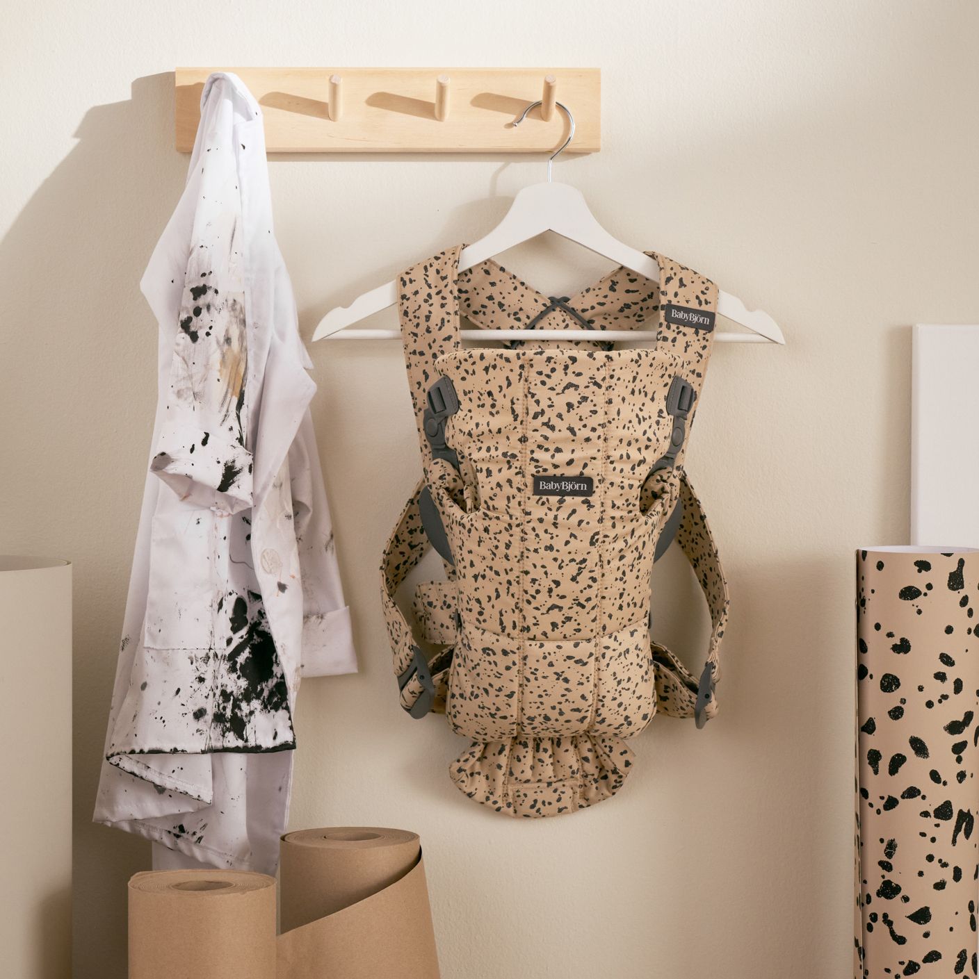 Baby Carrier Mini in Beige/Dark Grey Print - Little Masterpieces by BabyBjörn