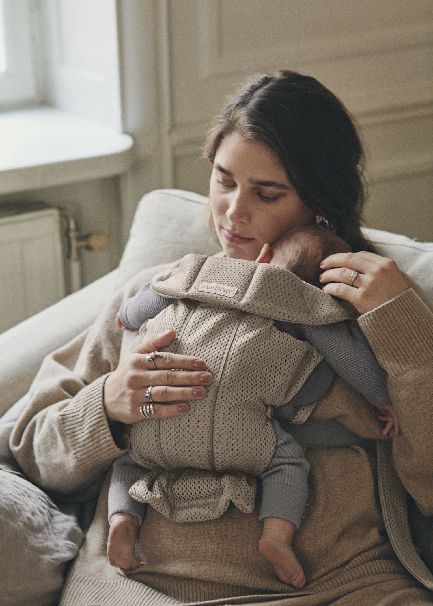 Porte-bébé Mini - Gris beige / Mesh 3D (BabyBjörn) - Image 9