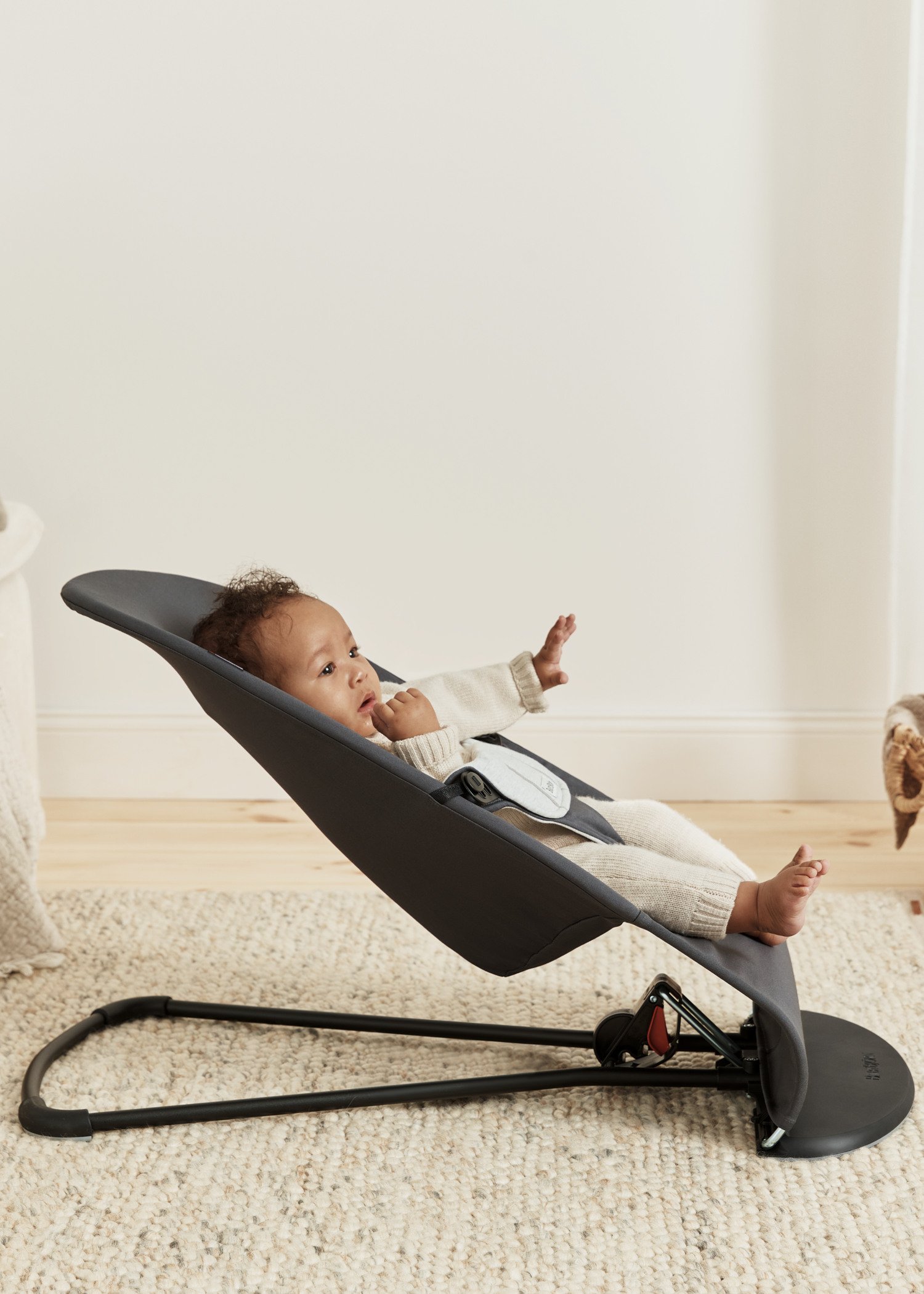 BabyBjörn バウンサー Balance Soft 2-in-1 bouncer to toddler chair | BabyBjörn