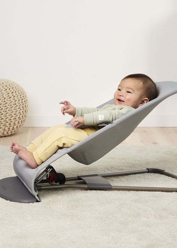 Bouncer Balance Soft in Light grey Woven/Jersey Trifabric - BabyBjörn