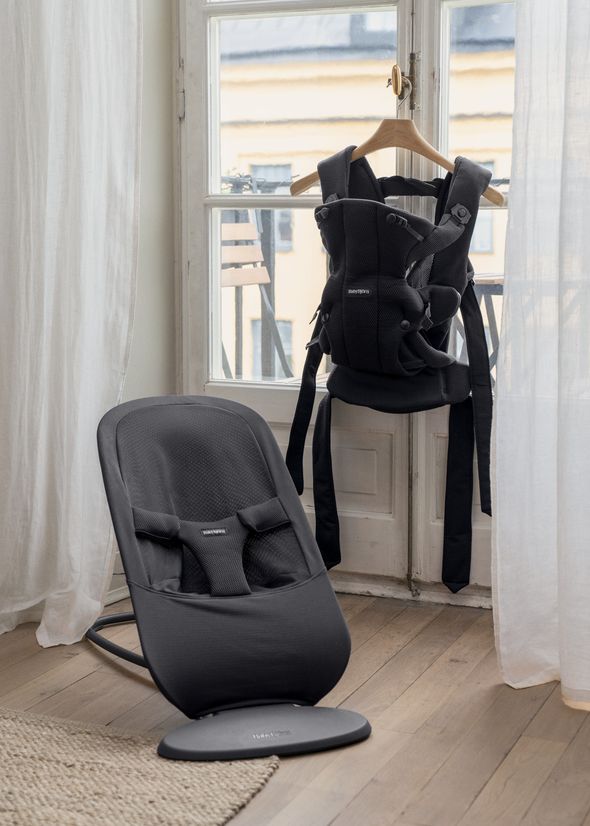 Bouncer Begin in dark grey airy mesh and Baby Carrier Hold in matching colour and fabric - BabyBjörn