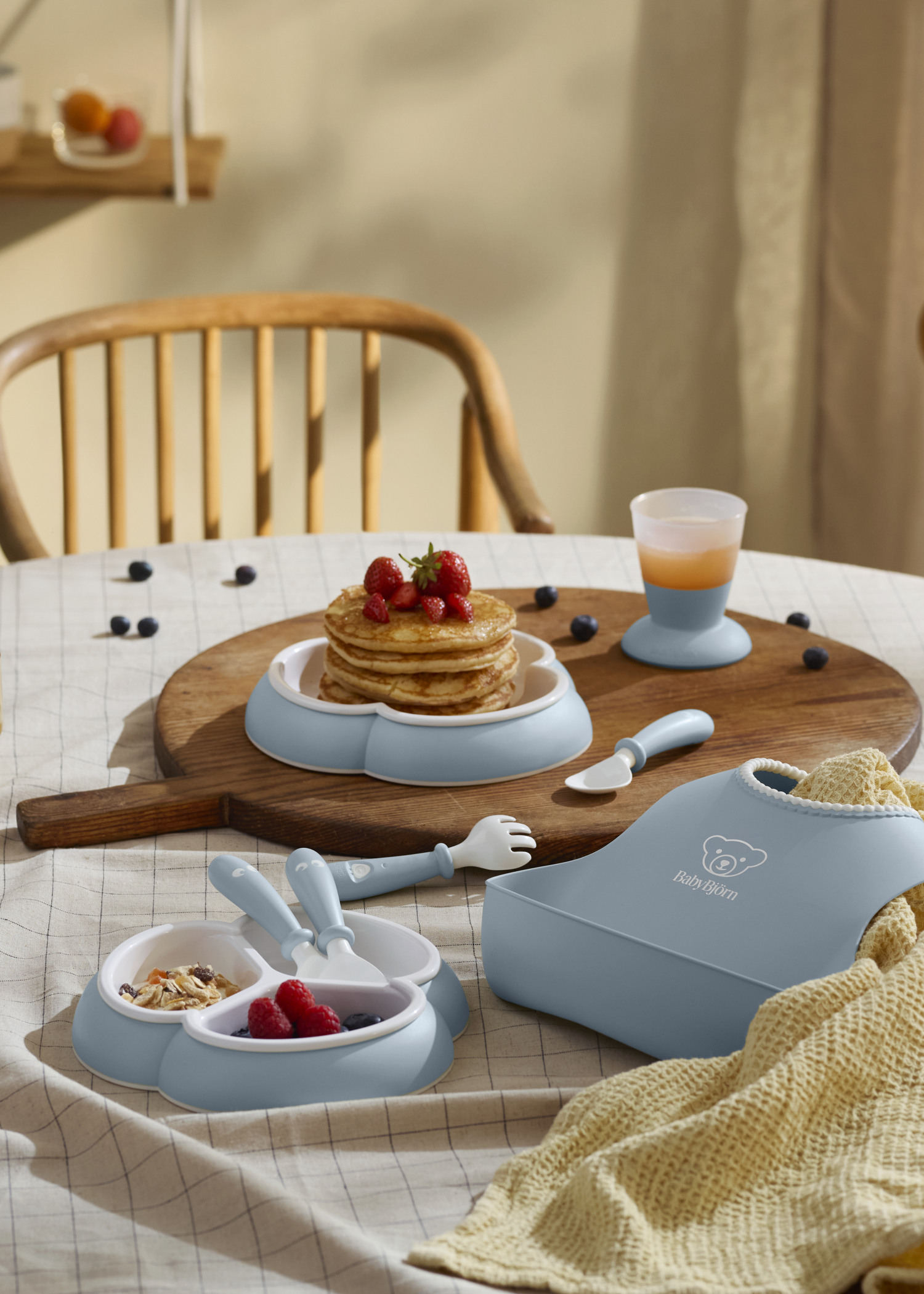 077002-dinnerware-set-powder-