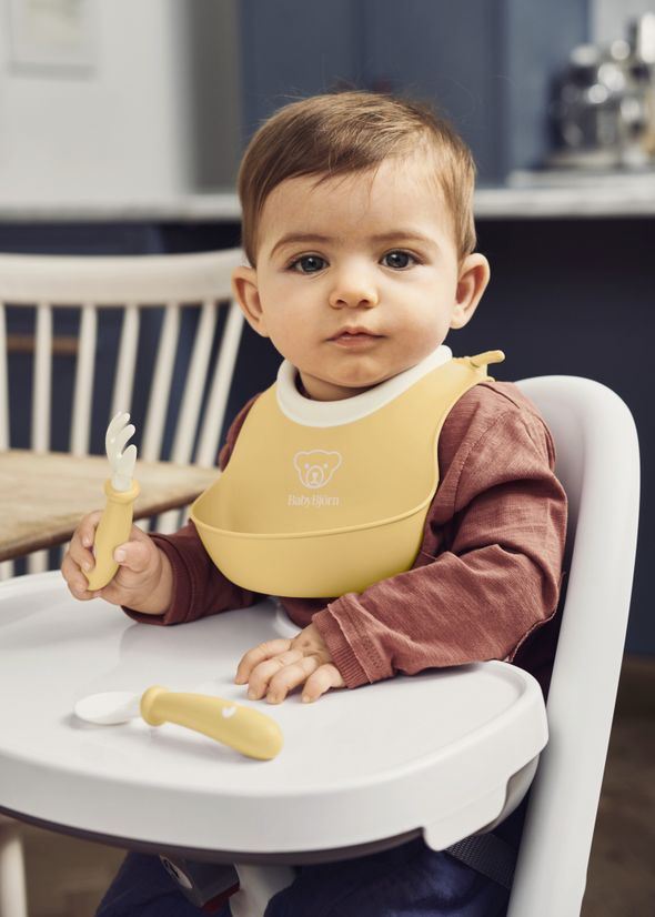 Small Baby Bib 2 pack Powder Yellow Powder Green BabyBjörn